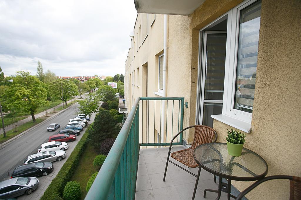 グダニスクNowoczesny Apartament Chrobregoアパートメント エクステリア 写真