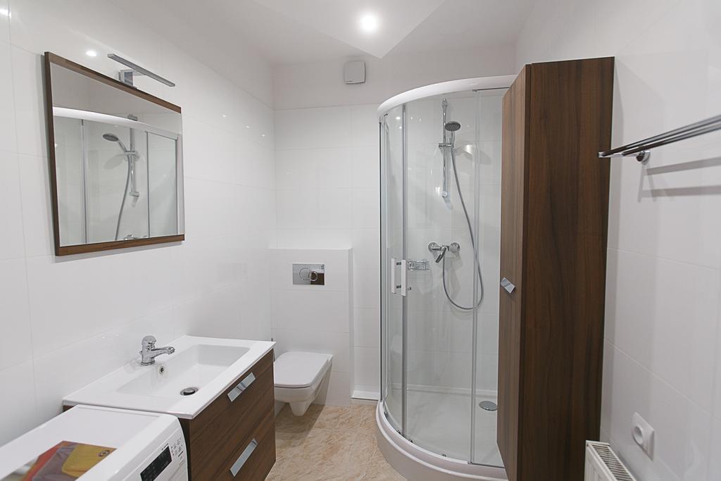 グダニスクNowoczesny Apartament Chrobregoアパートメント エクステリア 写真